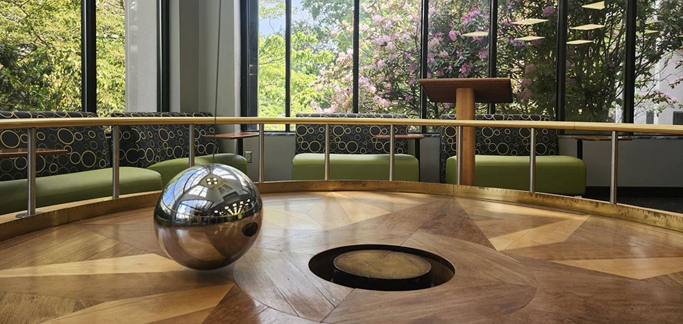 Foucault Pendulum