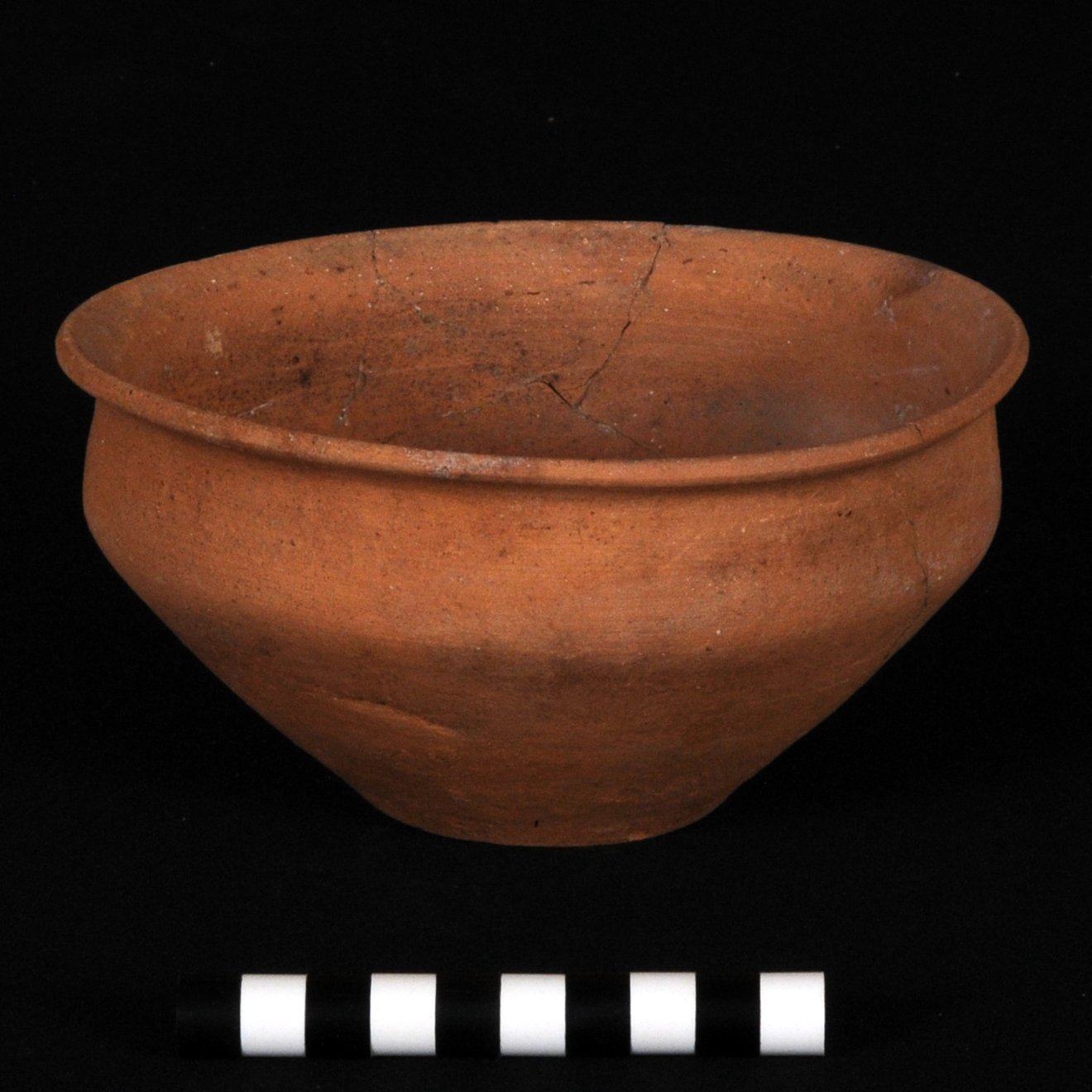 Carinated bowl