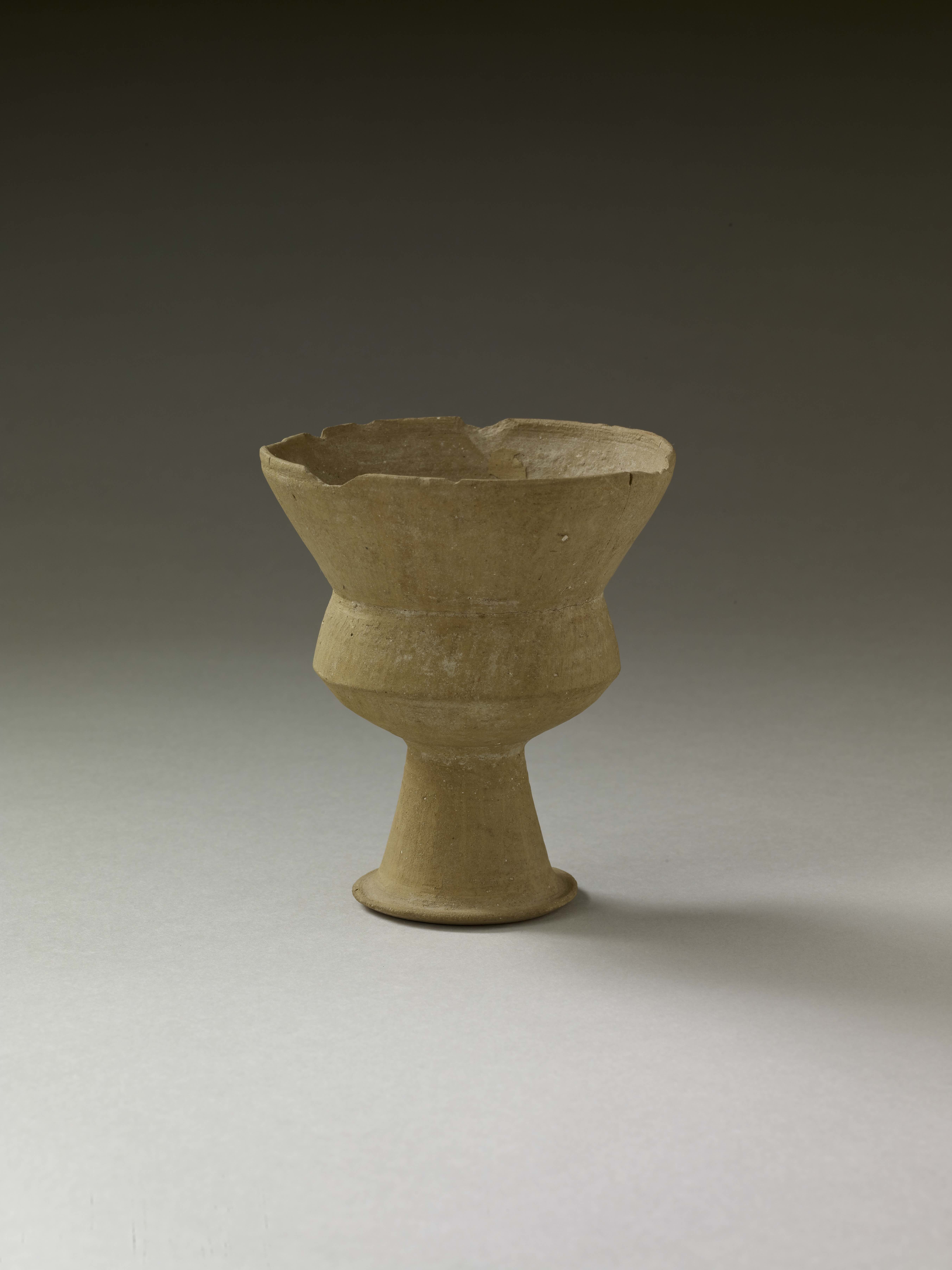 Carinated chalice