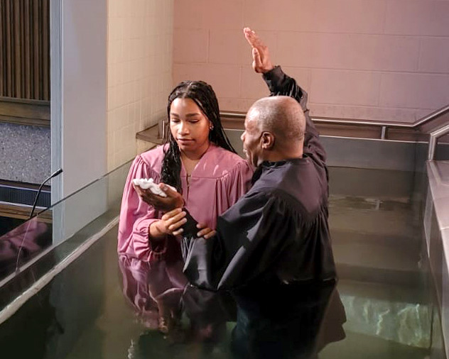 A student baptism at Collegedale Church