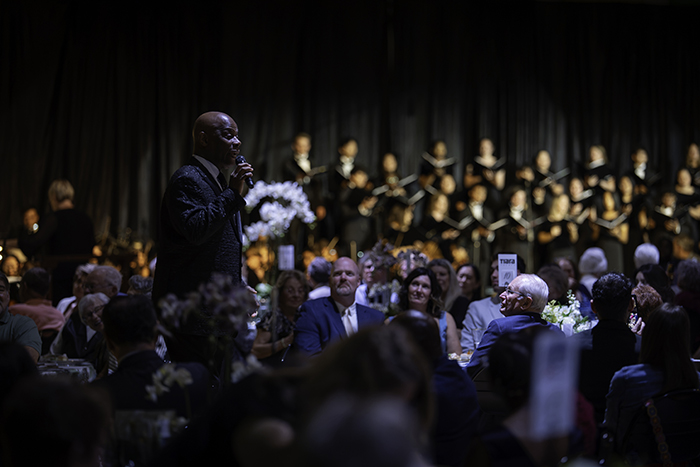 Singer and Choir at 2026 Southern Gala
