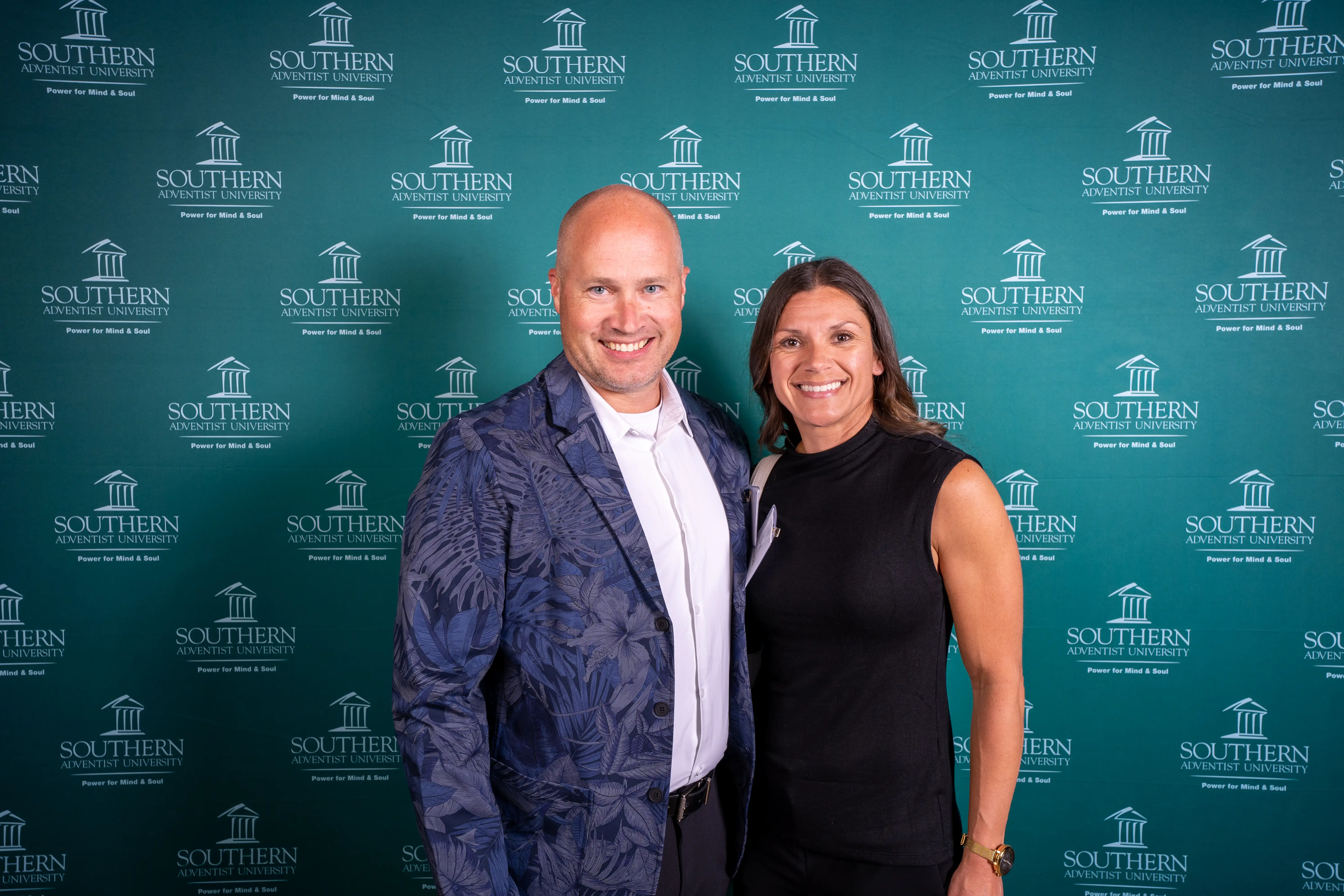 Garry Rustad, '00 and Dee Rustad, '04